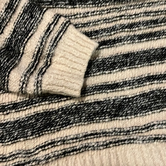 Massimo Dutti Crop Sweater L - Picture 3 of 3